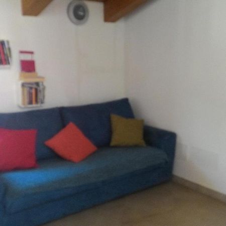 Casa Vacanze The Flea'S Home フォンディ エクステリア 写真