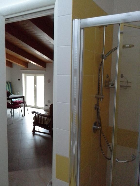 Casa Vacanze The Flea'S Home フォンディ 部屋 写真